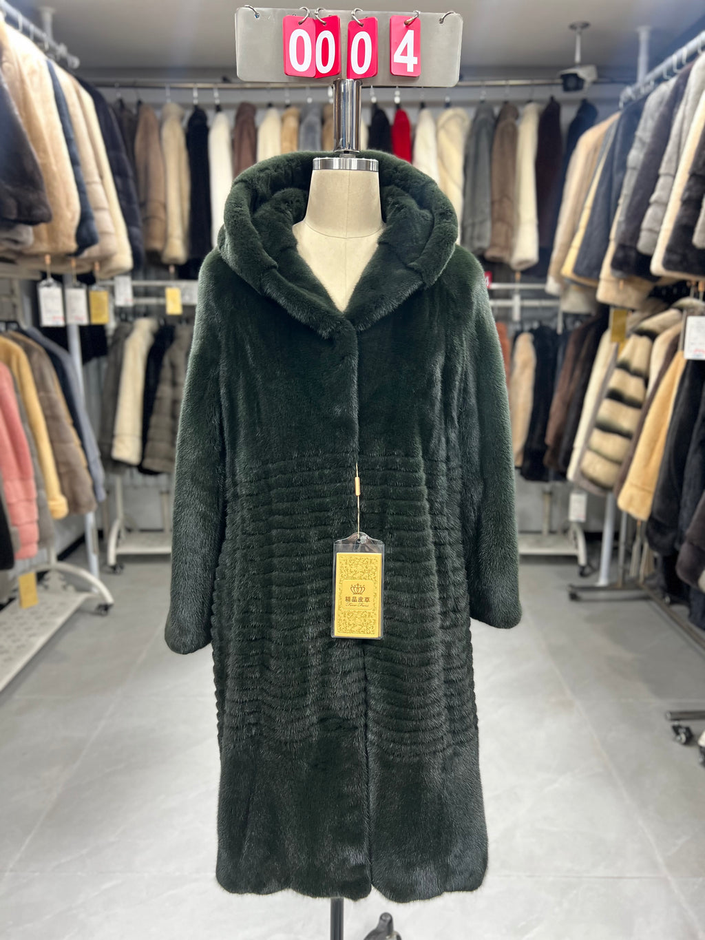 Dark green hooded carved-pattern velvet-finish mink coat 004