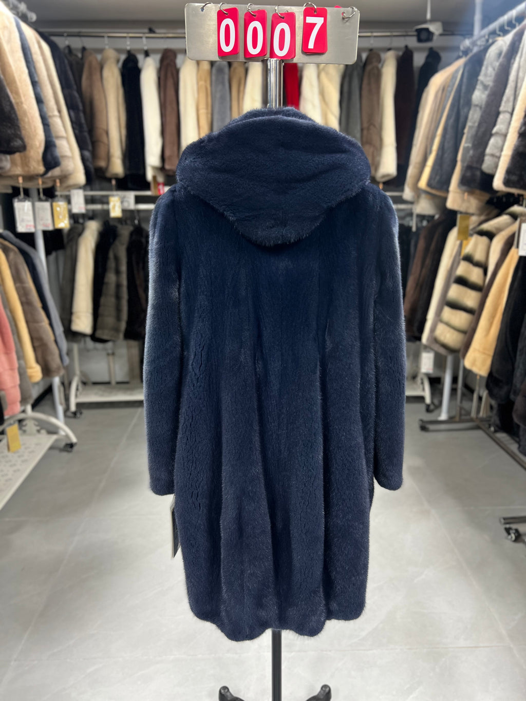 Long, hooded dark blue velvet-finish mink coat 007