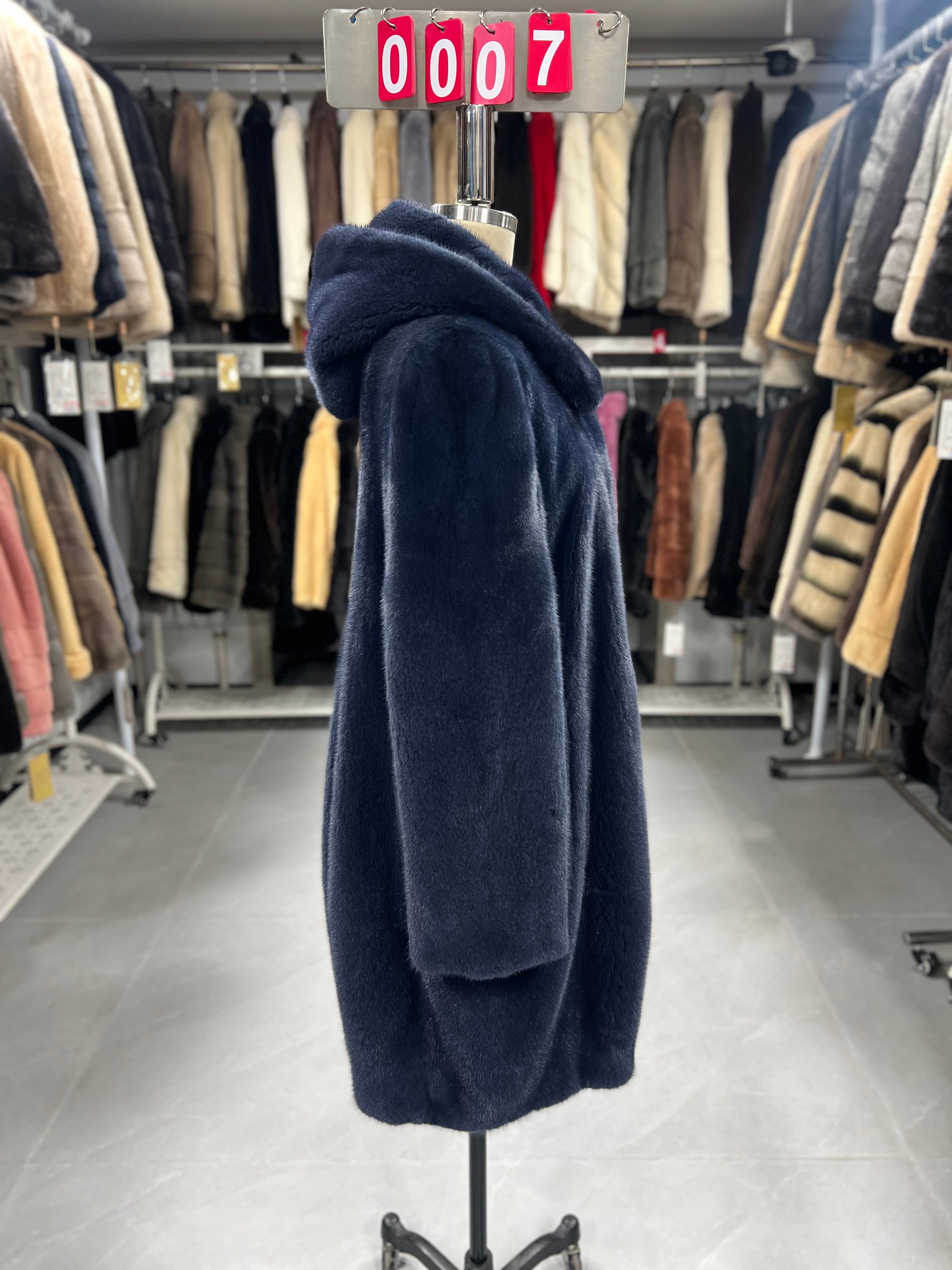 Long, hooded dark blue velvet-finish mink coat 007