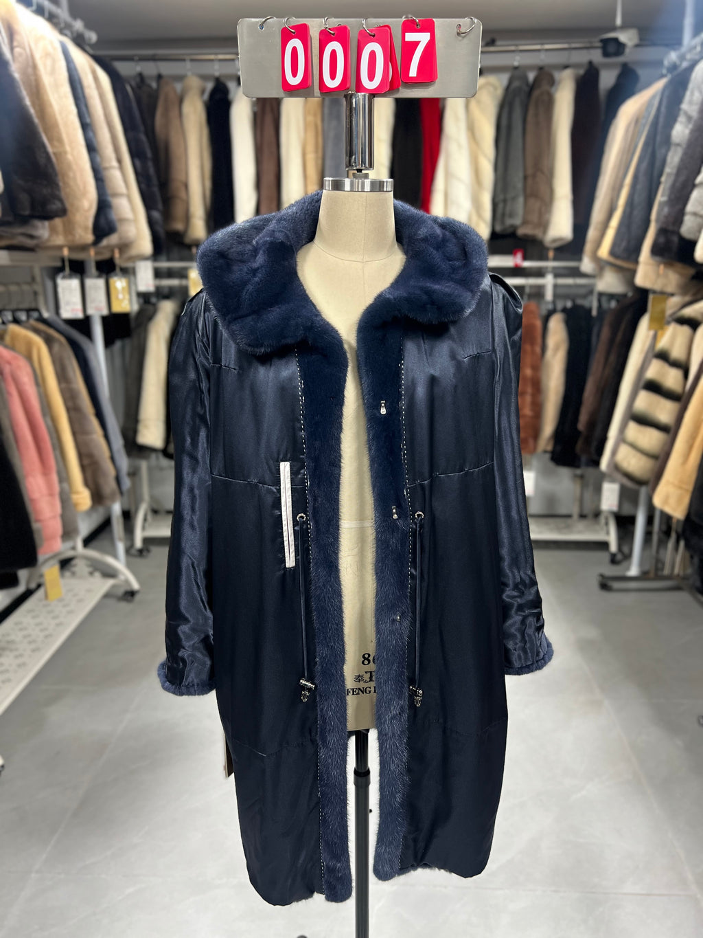 Long, hooded dark blue velvet-finish mink coat 007