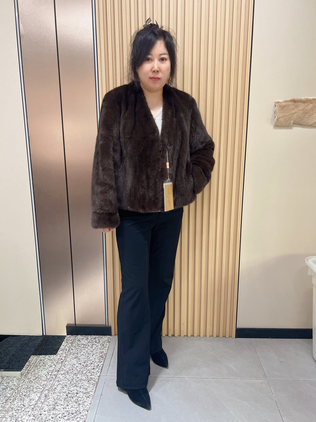 No. 161 Dark Brown V-Neck Mink Fur Coat