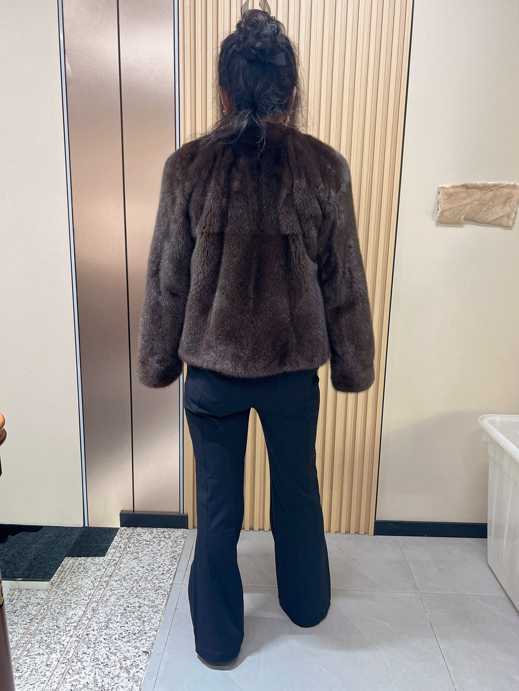 No. 161 Dark Brown V-Neck Mink Fur Coat