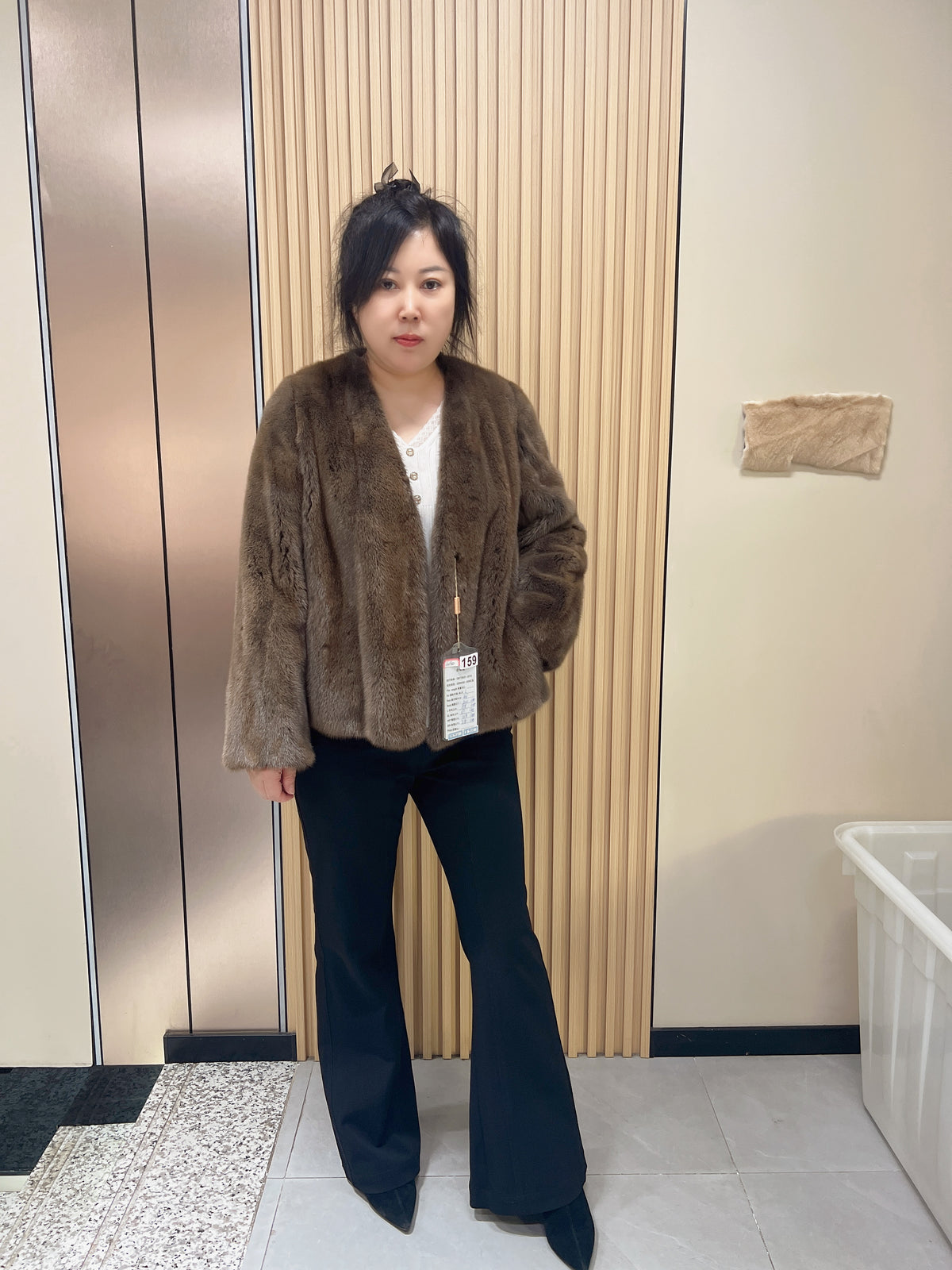 No. 159 Light Brown V-Neck Mink Fur Coat