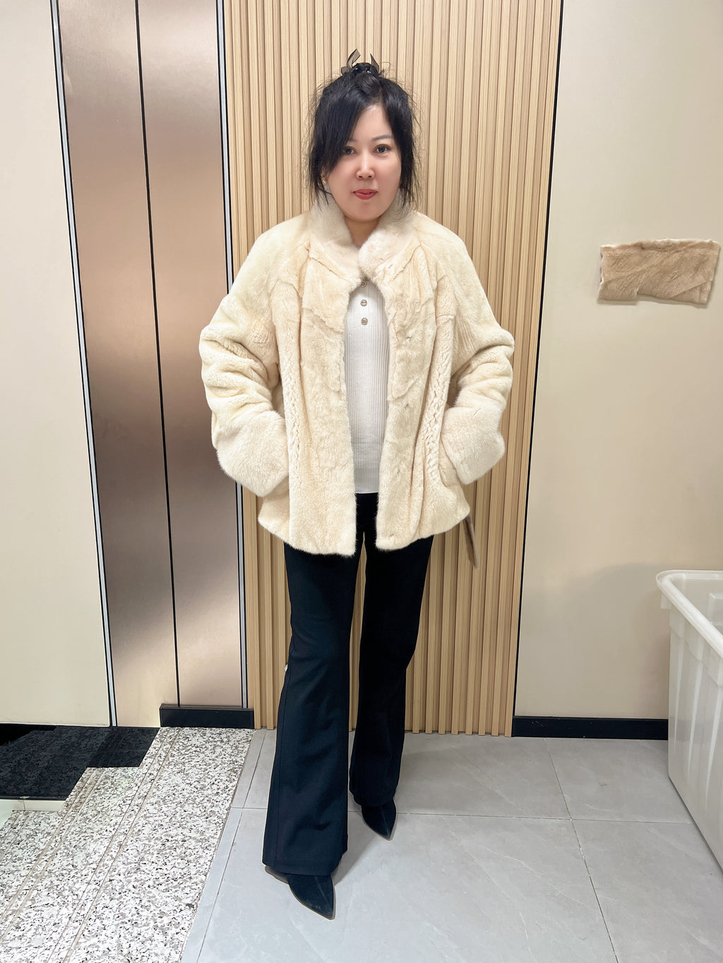 No. 148 Beige Stand-Collar Mink Fur Coat