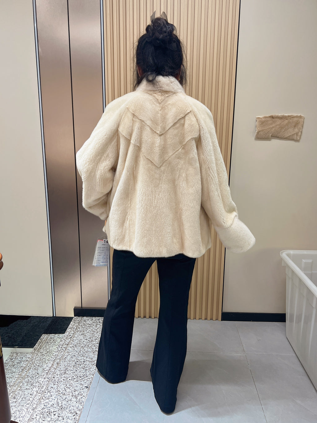 No. 148 Beige Stand-Collar Mink Fur Coat