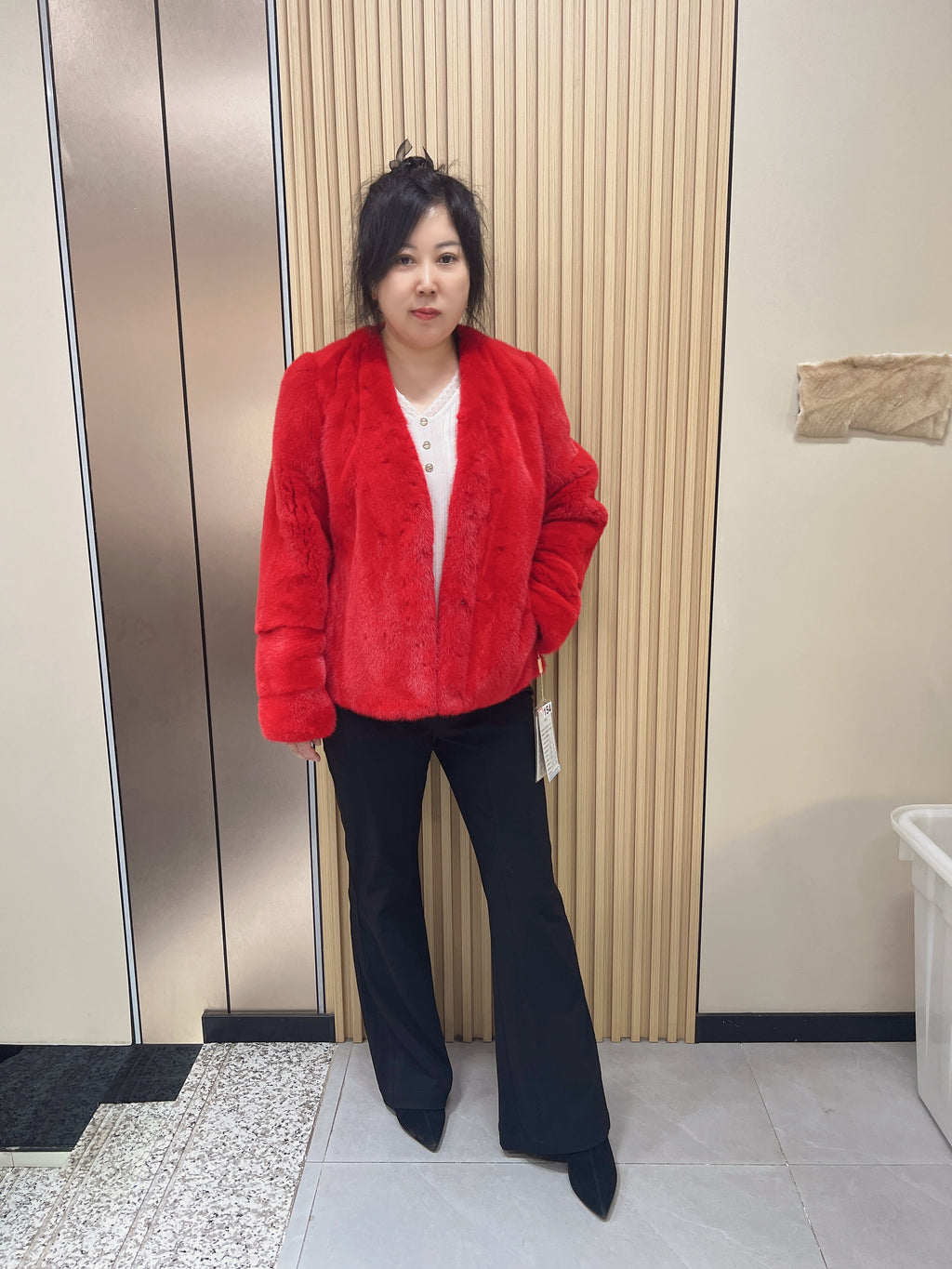 No. 154 Red V-neck Mink Fur Coat