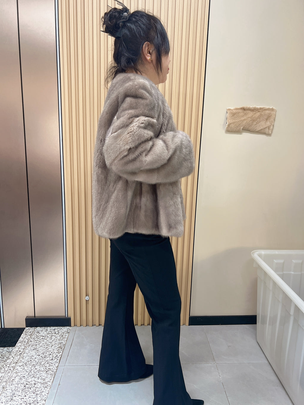 No. 155 Latte Grey V-Neck Mink Fur Coat