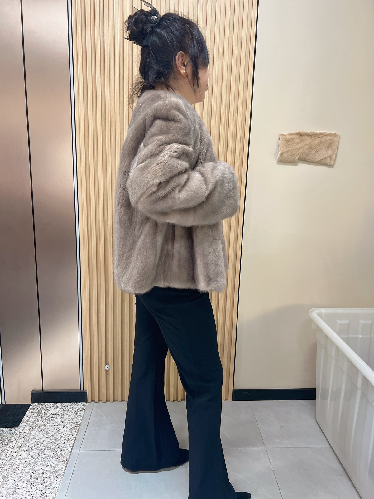 No. 155 Latte Grey V-Neck Mink Fur Coat
