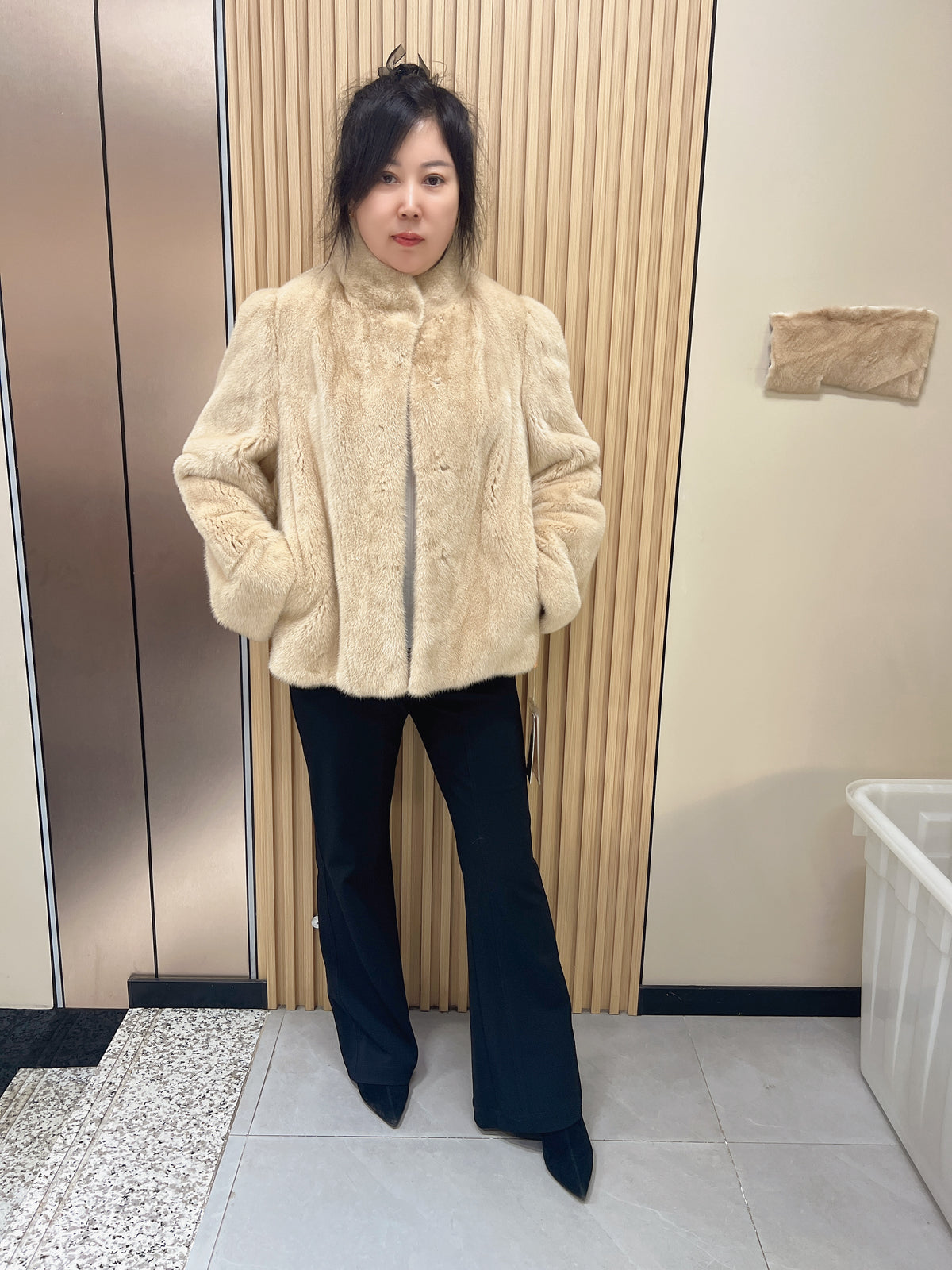 No. 163: Beige Stand-Collar Mink Fur Coat