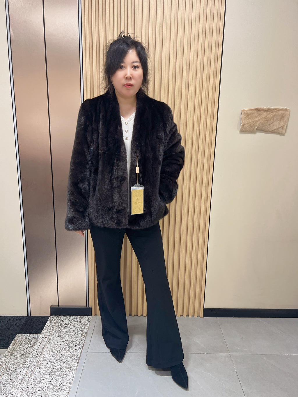 No. 152 Dark Brown V-Neck Mink Fur Coat
