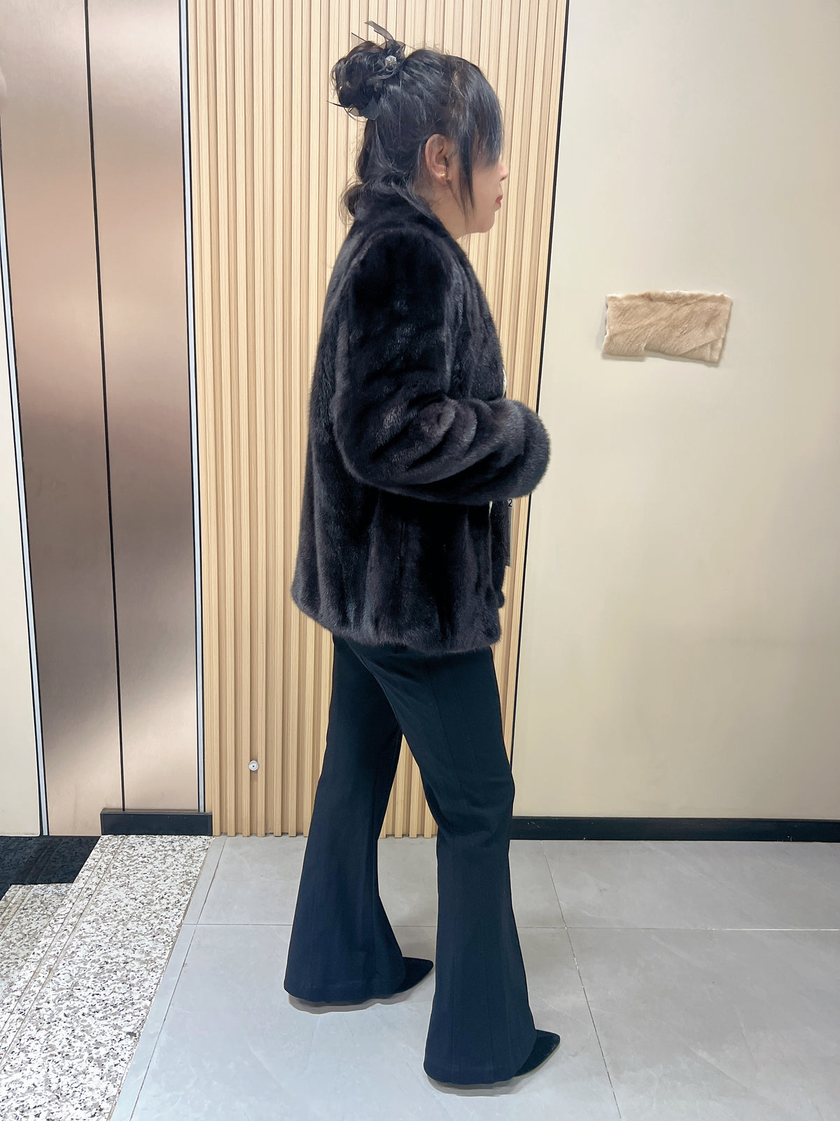 No. 152 Dark Brown V-Neck Mink Fur Coat