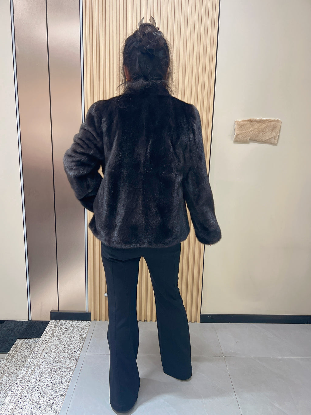 No. 152 Dark Brown V-Neck Mink Fur Coat