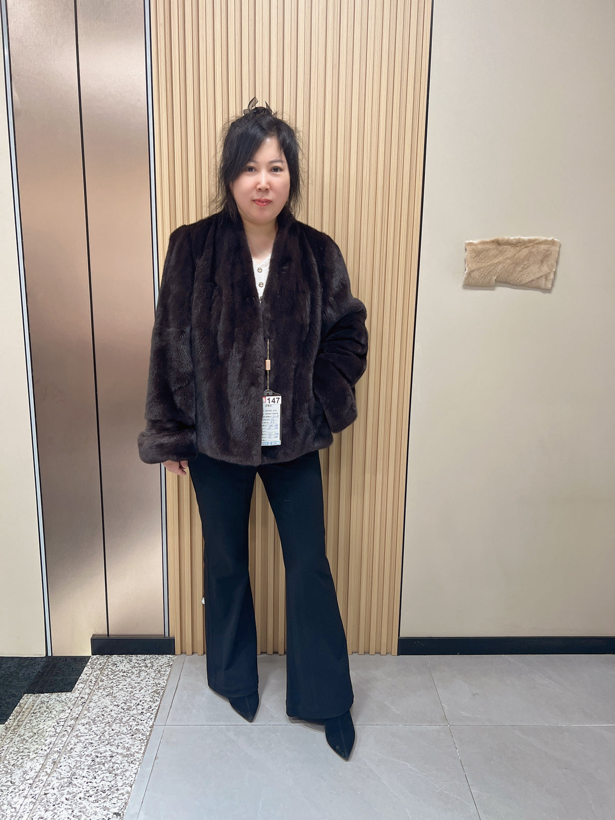 No. 147 Dark Brown V-Neck Mink Fur Coat (with Cuffed Sleeves)