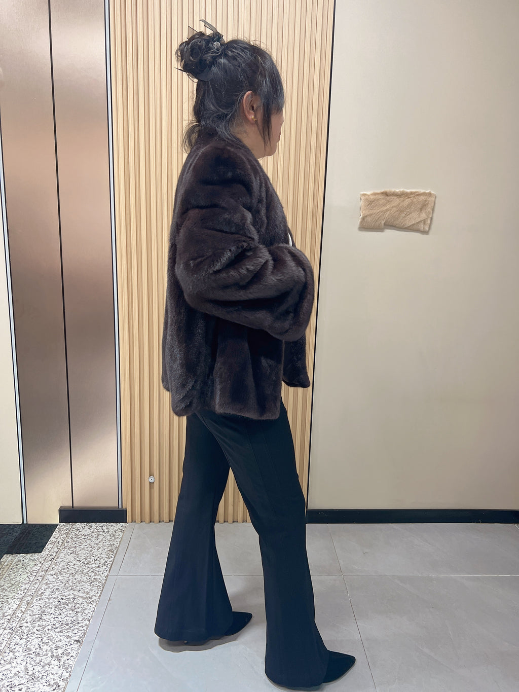 No. 147 Dark Brown V-Neck Mink Fur Coat (with Cuffed Sleeves)