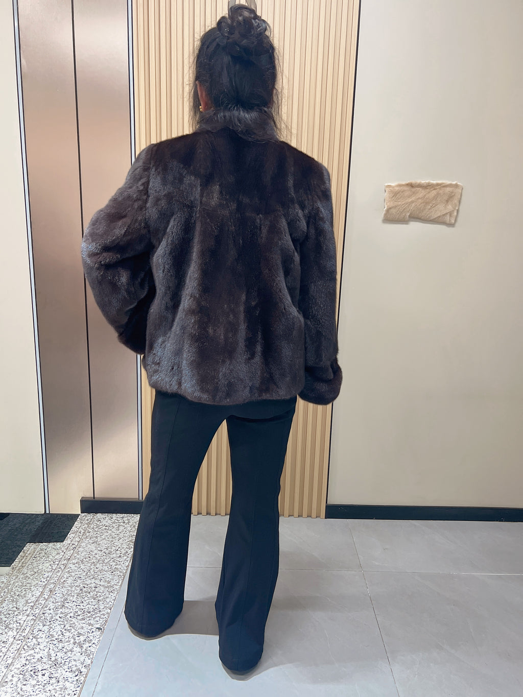 No. 147 Dark Brown V-Neck Mink Fur Coat (with Cuffed Sleeves)