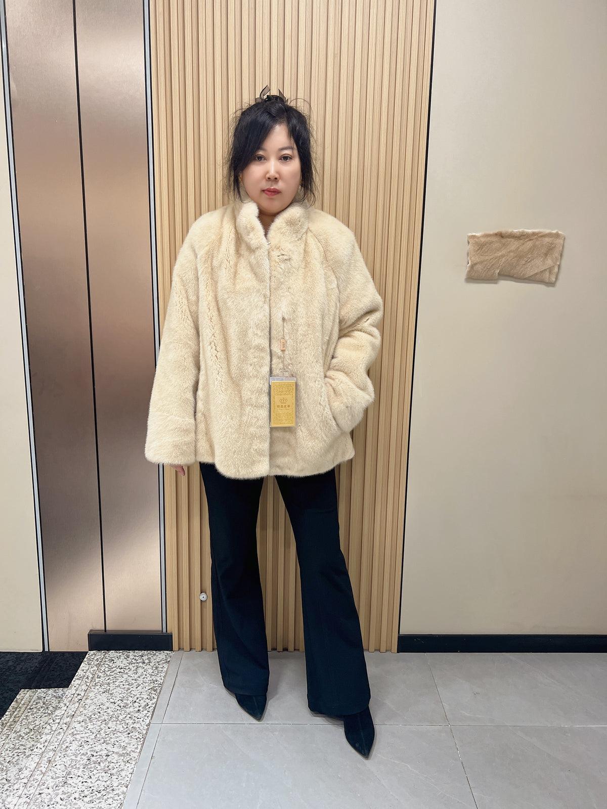No. 175 Beige Stand-Collar Mink Fur Coat