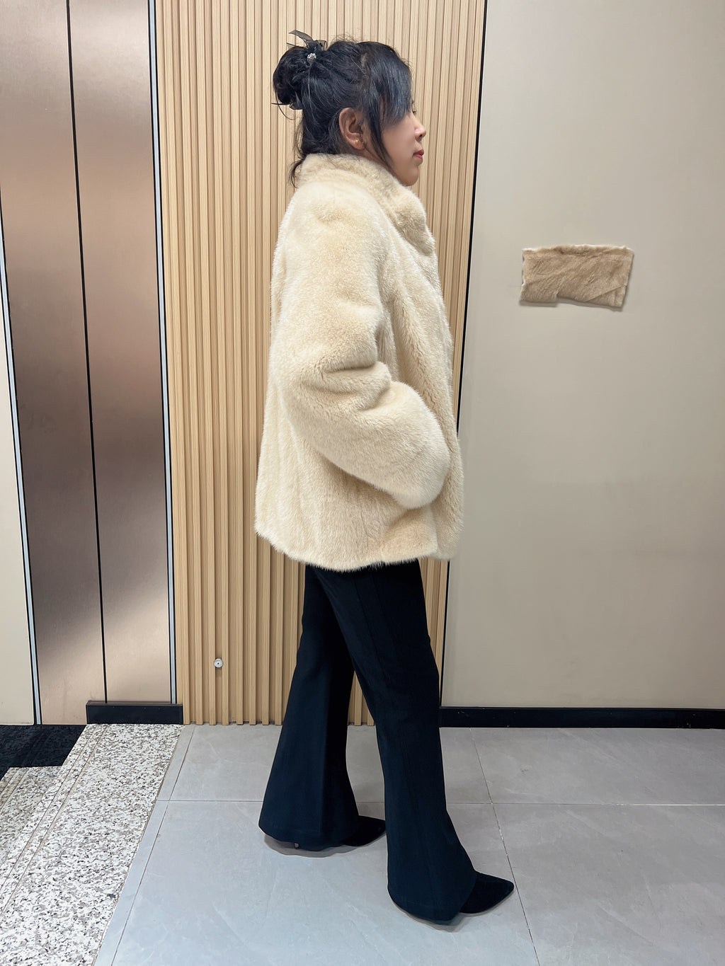 No. 175 Beige Stand-Collar Mink Fur Coat