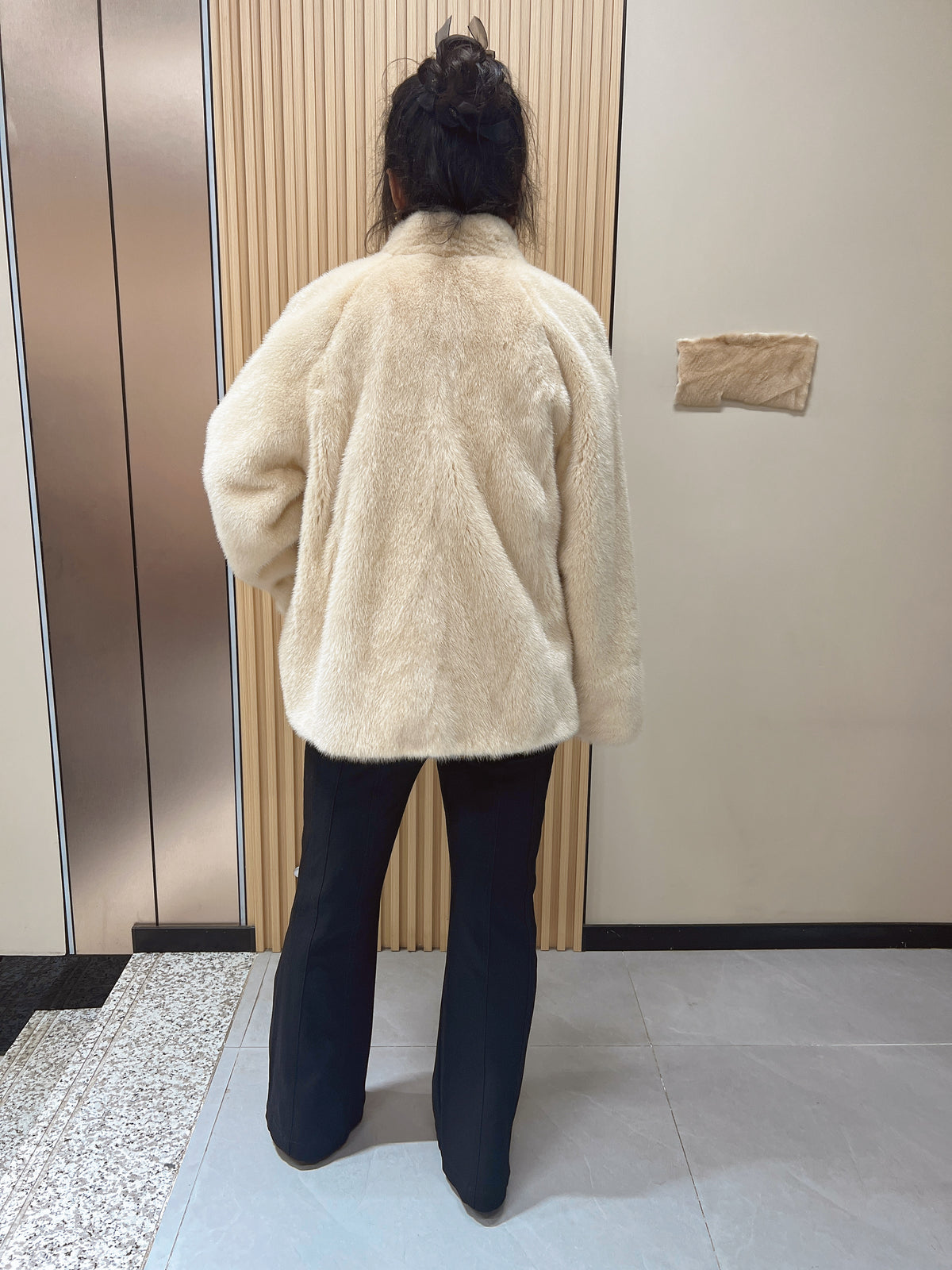 No. 175 Beige Stand-Collar Mink Fur Coat