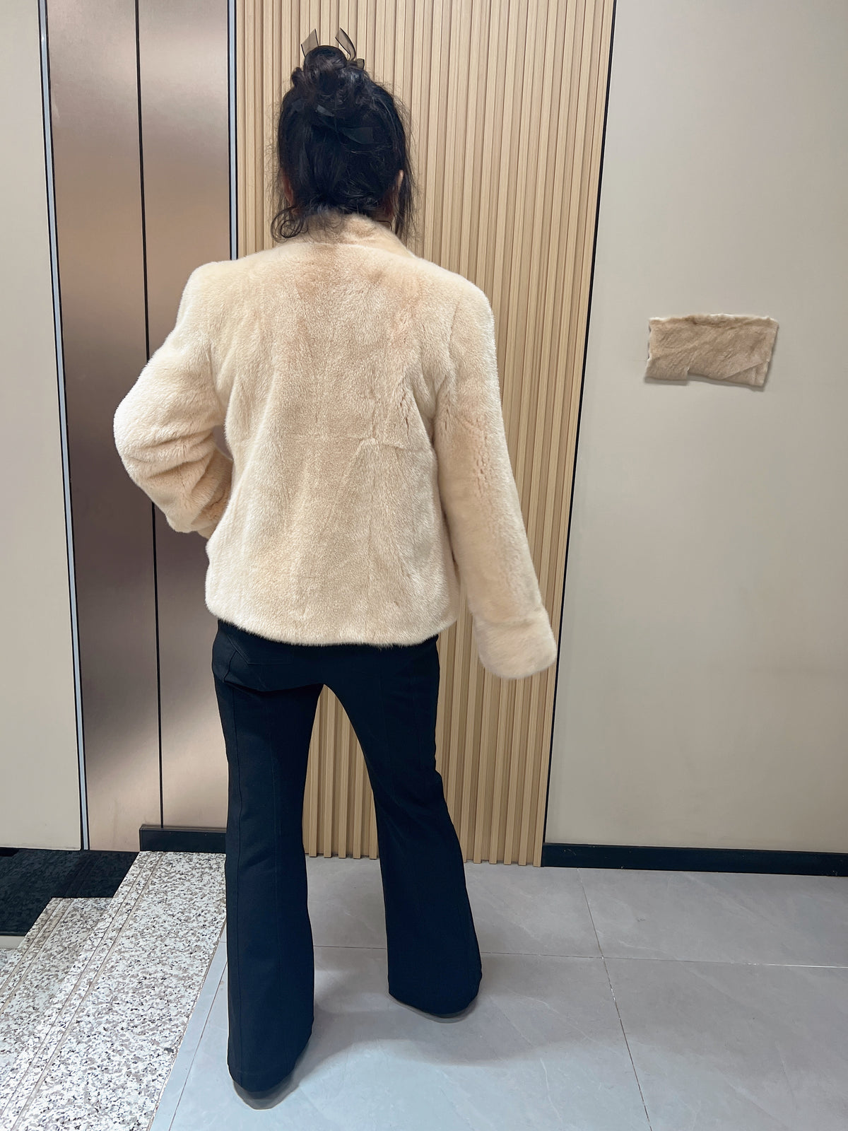 No. 166: Beige V-neck mink fur coat