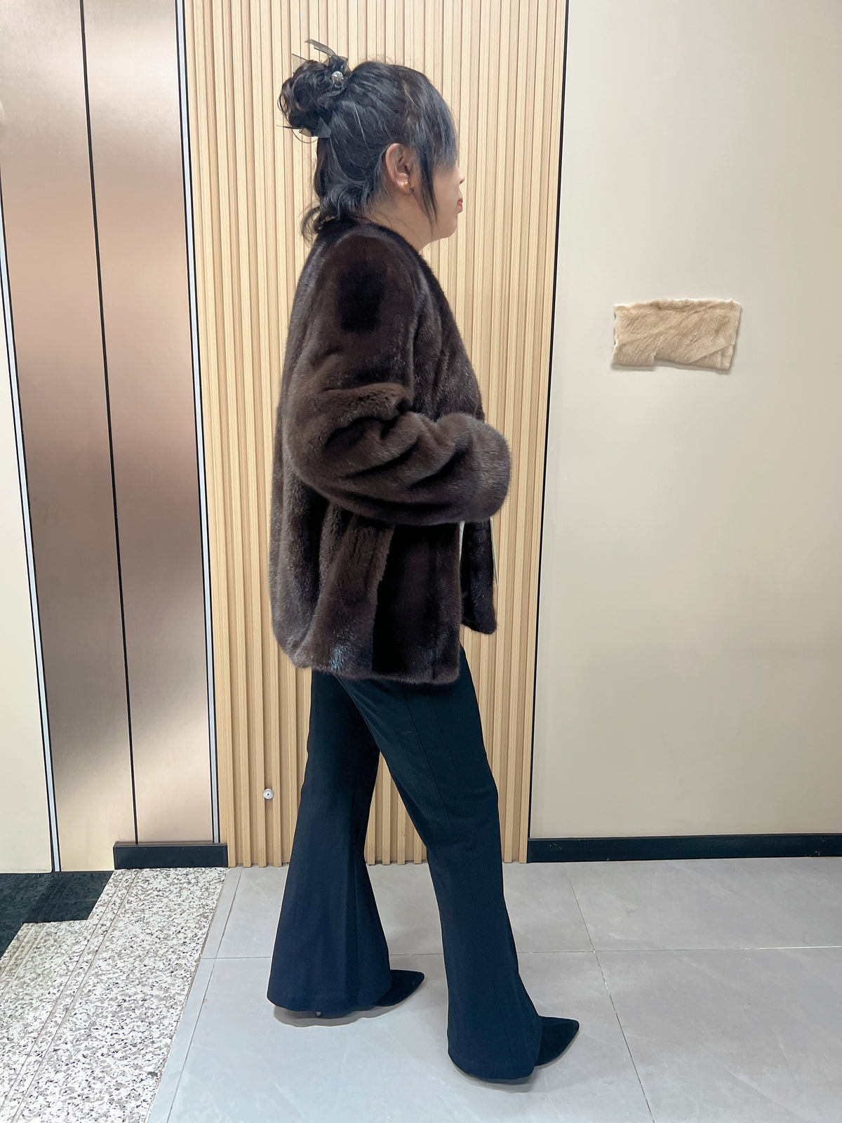 No. 179 Dark Brown V-Neck Mink Fur Coat