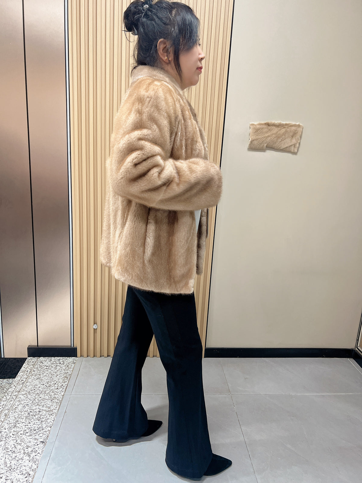 No. 177 Deep Beige Stand-Collar Mink Fur Coat