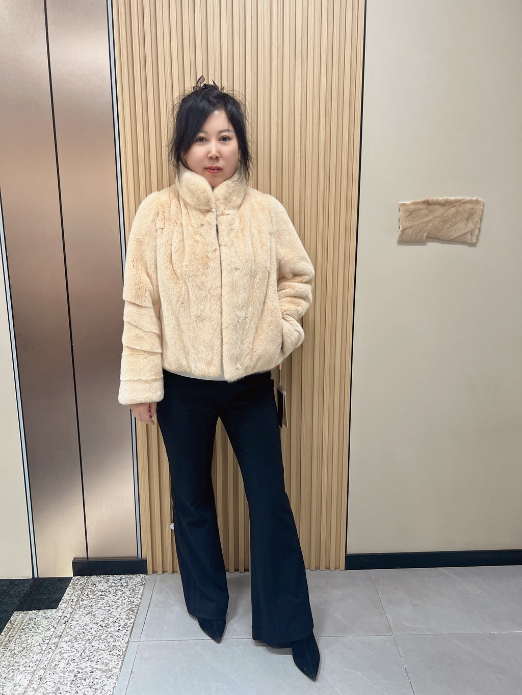 No. 170 Beige Mandarin-Collar Mink Fur Coat