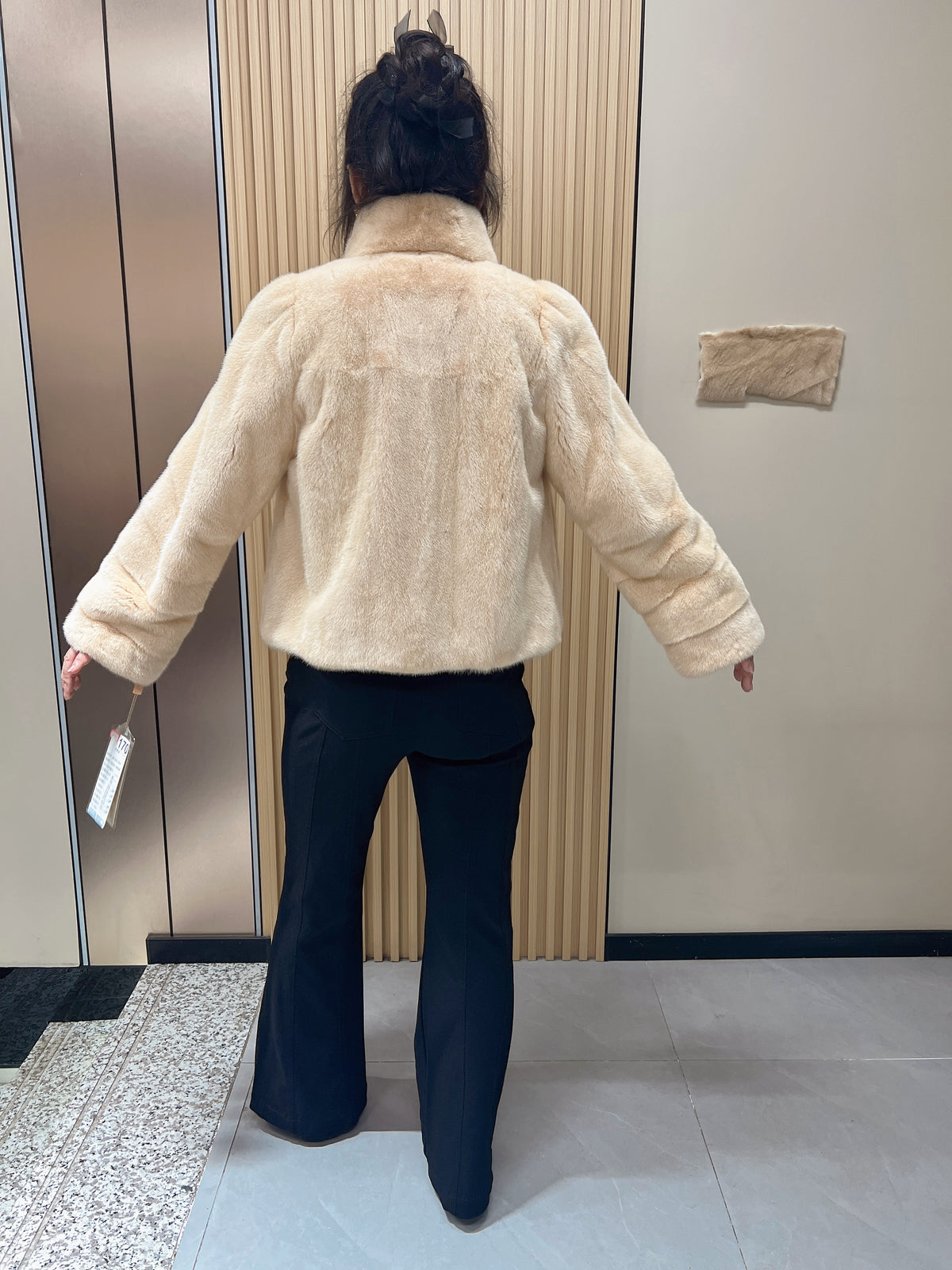 No. 170 Beige Mandarin-Collar Mink Fur Coat