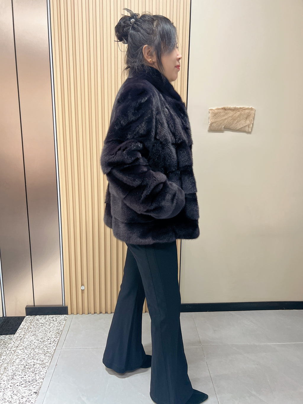 No. 171 Dark Brown Stand-Collar Horizontal-Panel Mink Fur Coat