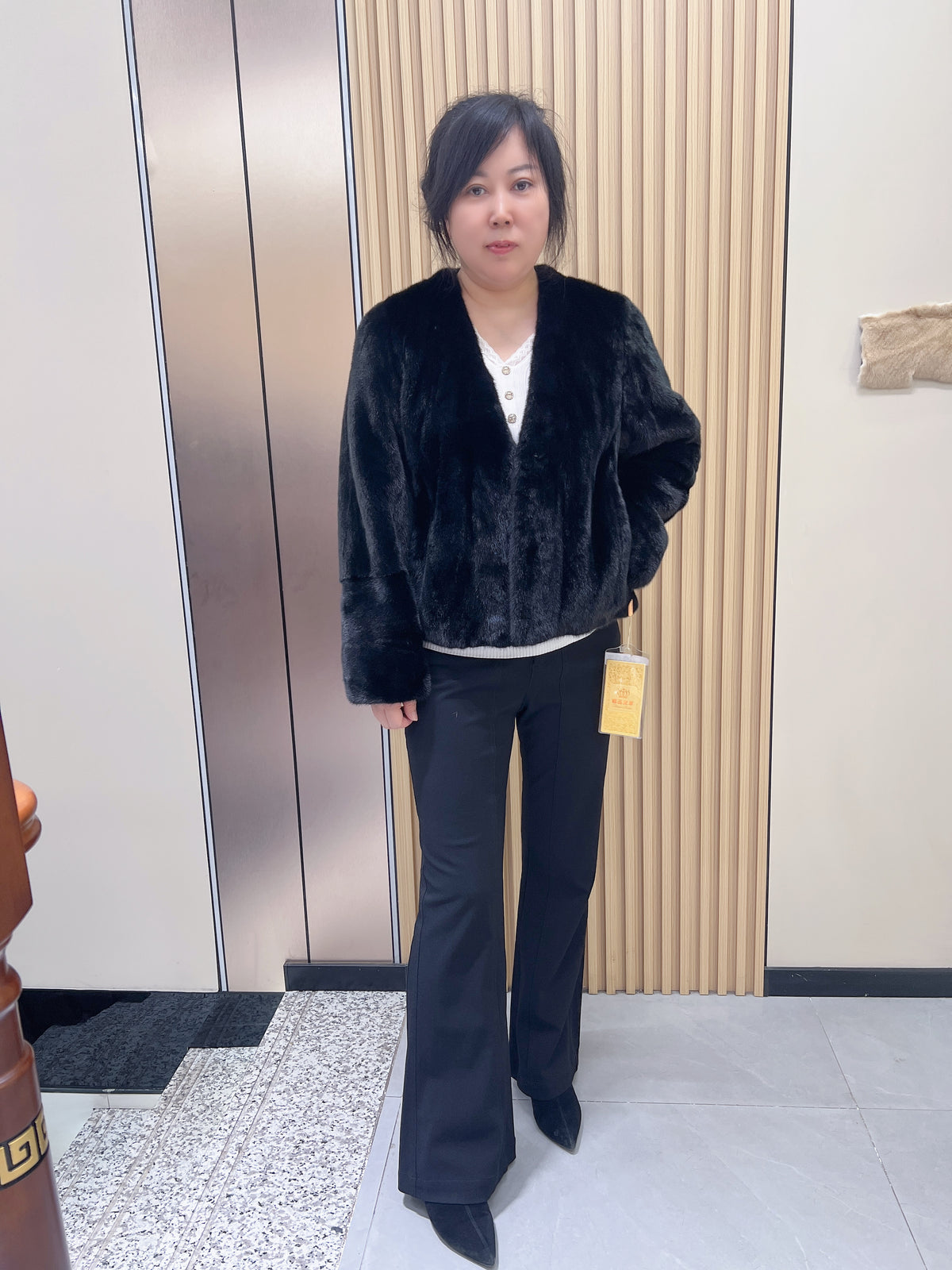 No. 207 Black V-Neck Mink Fur Coat
