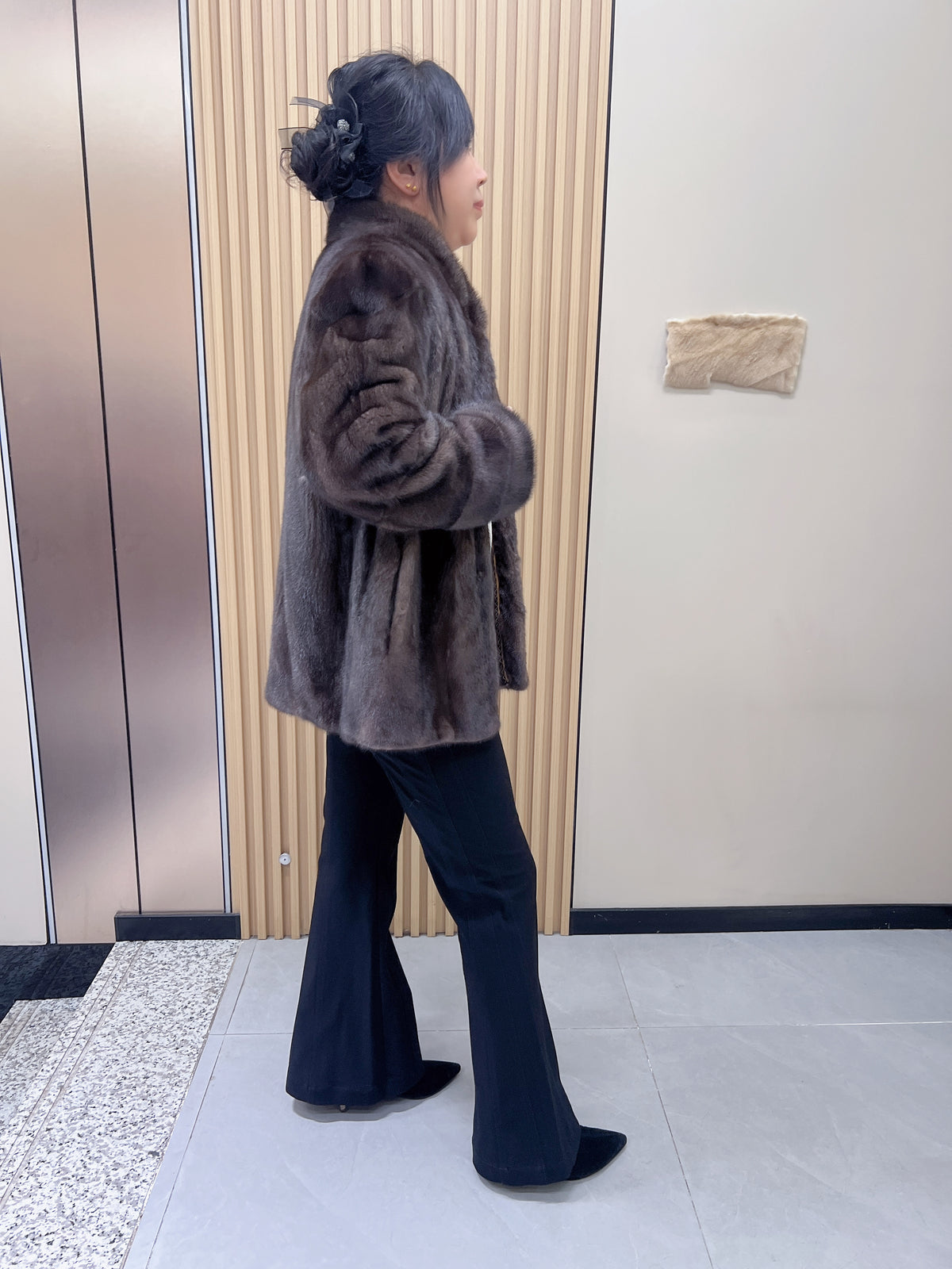 No. 185 Dark Brown Stand-Collar Mink Fur Coat