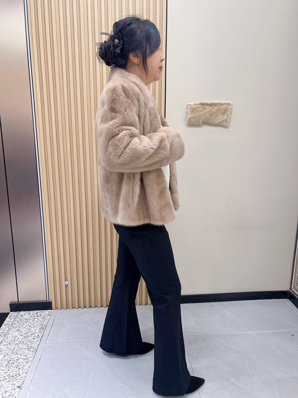 No. 186 Deep Beige Stand-Collar Mink Fur Coat