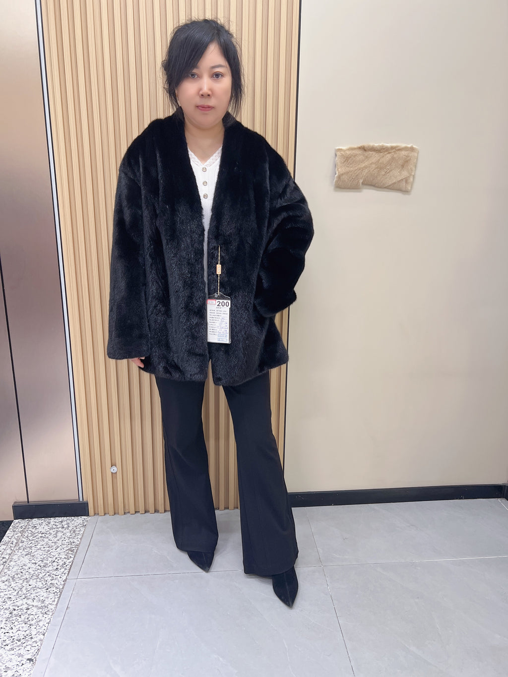 No. 200 Black V-Neck Mink Fur Coat