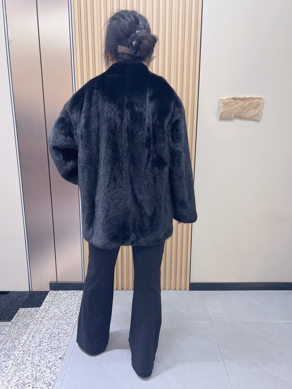 No. 200 Black V-Neck Mink Fur Coat