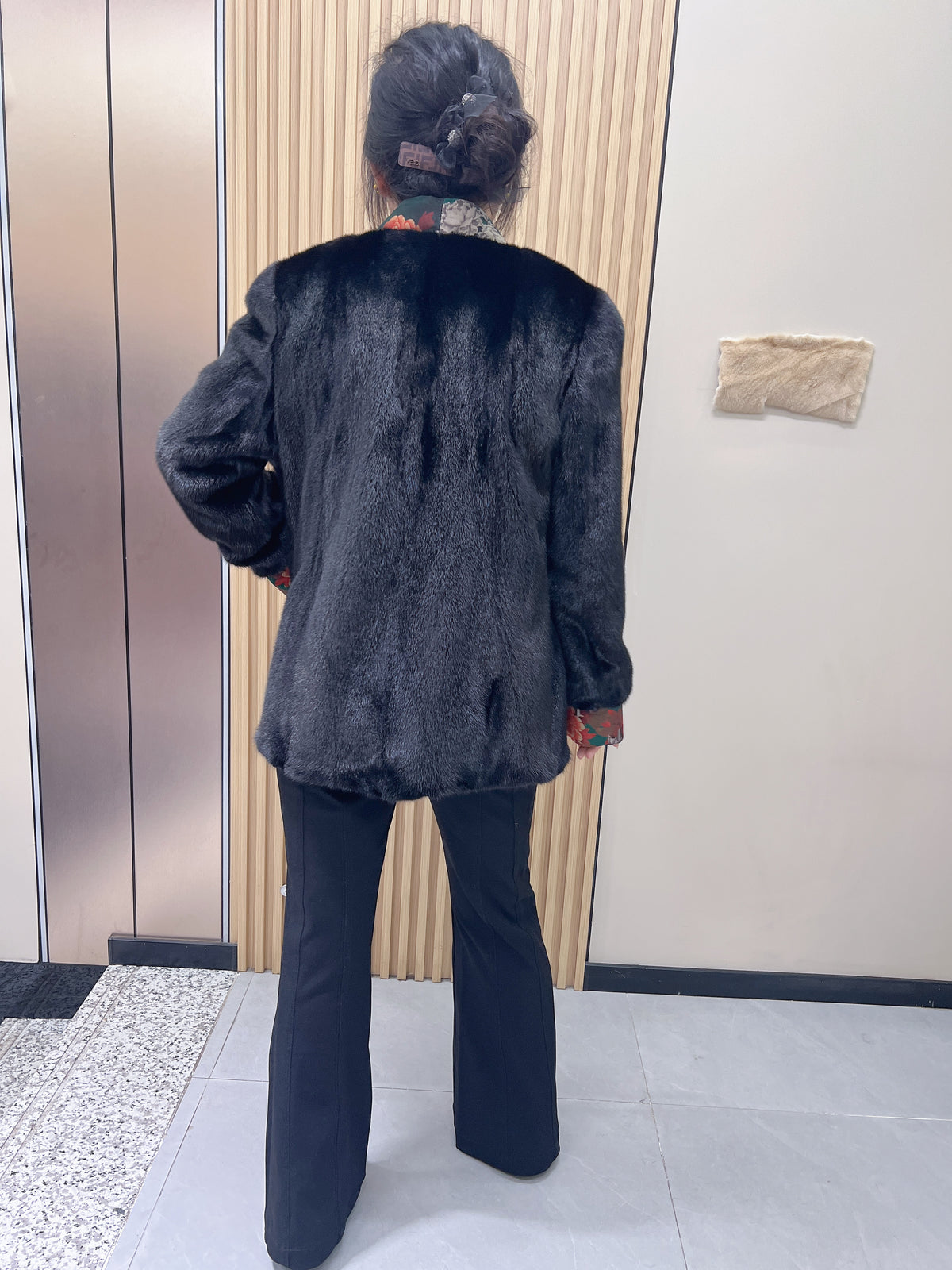 No. 206 Black Mink Fur Coat (Chinese Style)