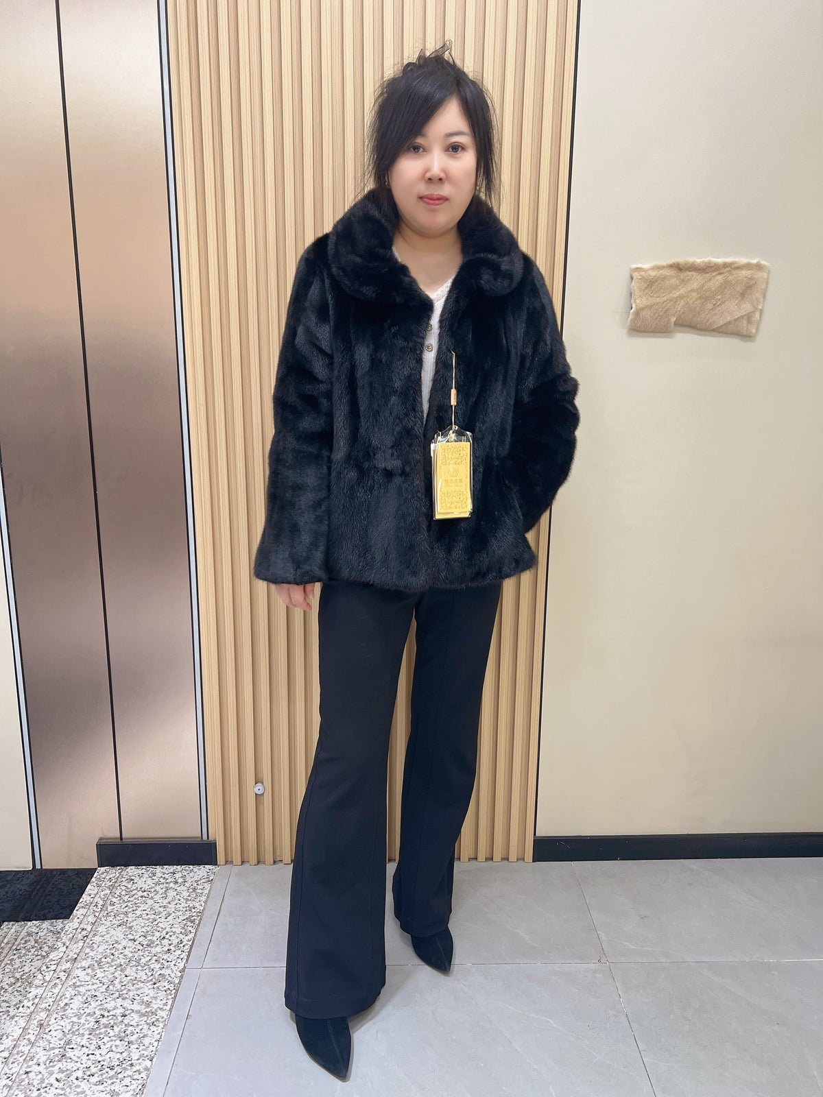 No. 208 Black Mink Fur Coat with Peter Pan Collar