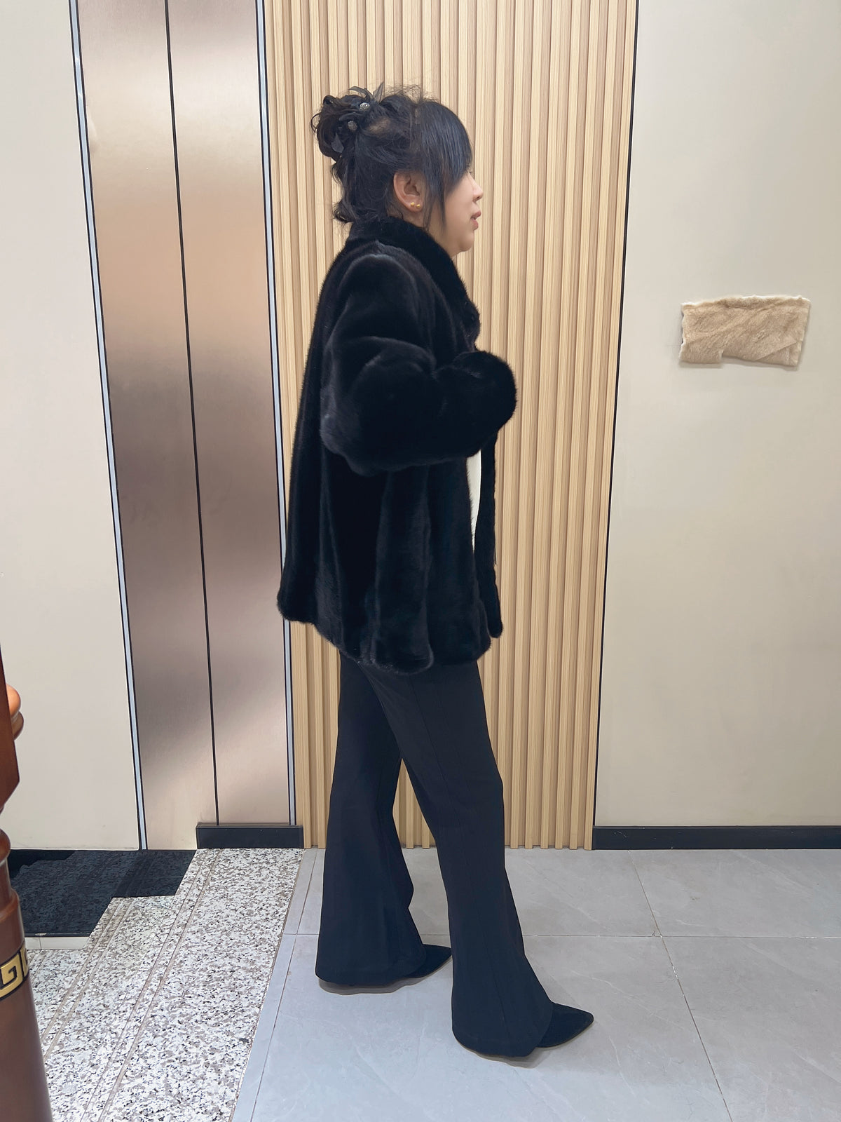No. 218 Black Stand-Collar Mink Fur Coat