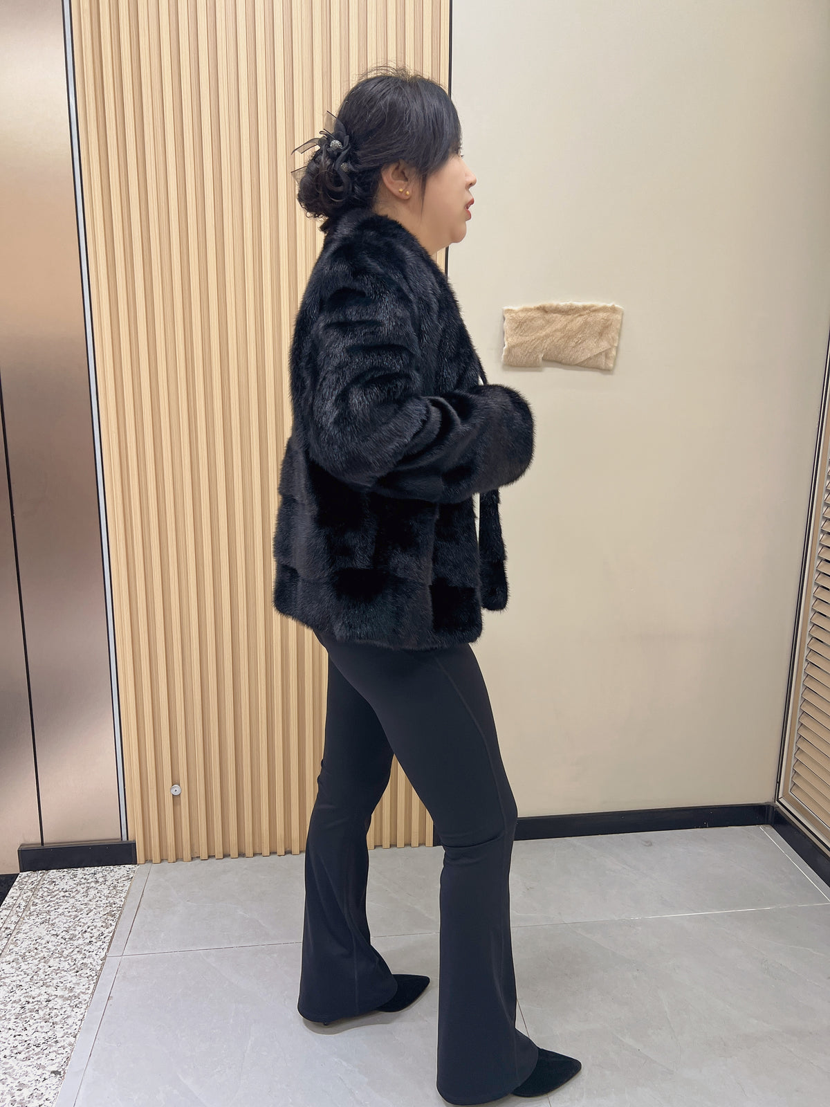 No. 230 Black V-Neck Mink Fur Coat (Horizontal and Vertical Pattern Design)