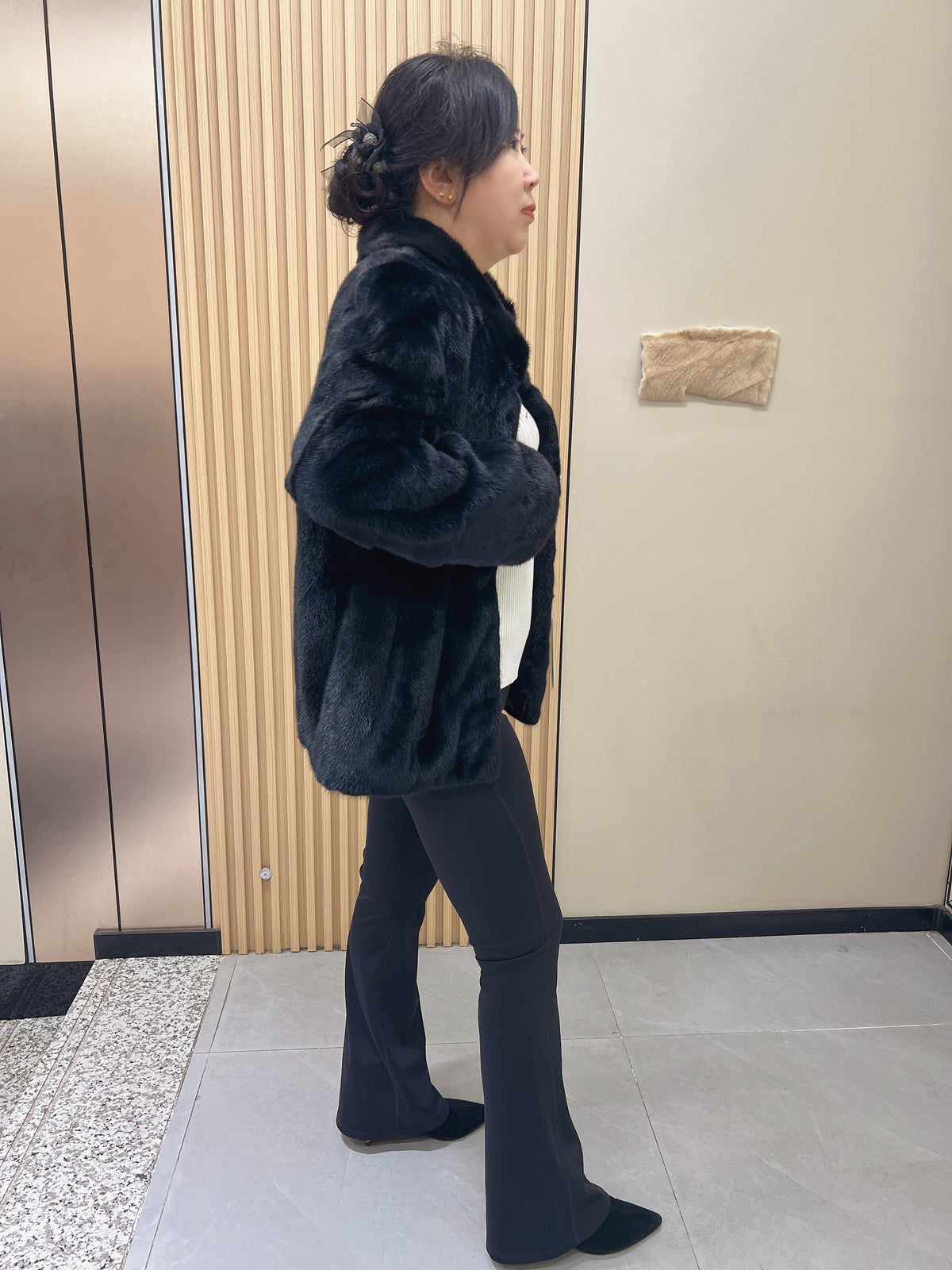 No. 229 Black Stand-Collar Mink Fur Coat