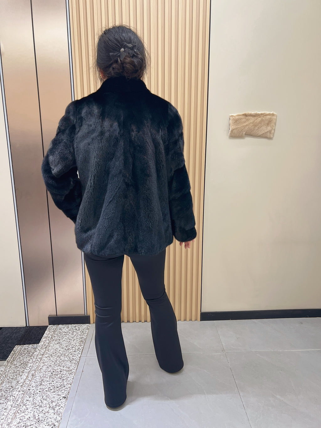 No. 229 Black Stand-Collar Mink Fur Coat