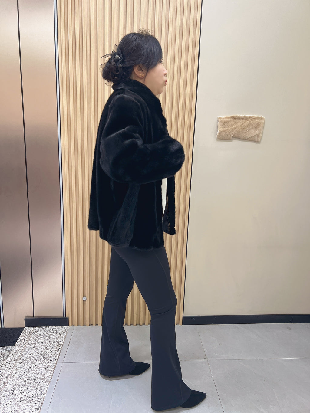 No. 228 Black Stand-Collar Mink Fur Coat