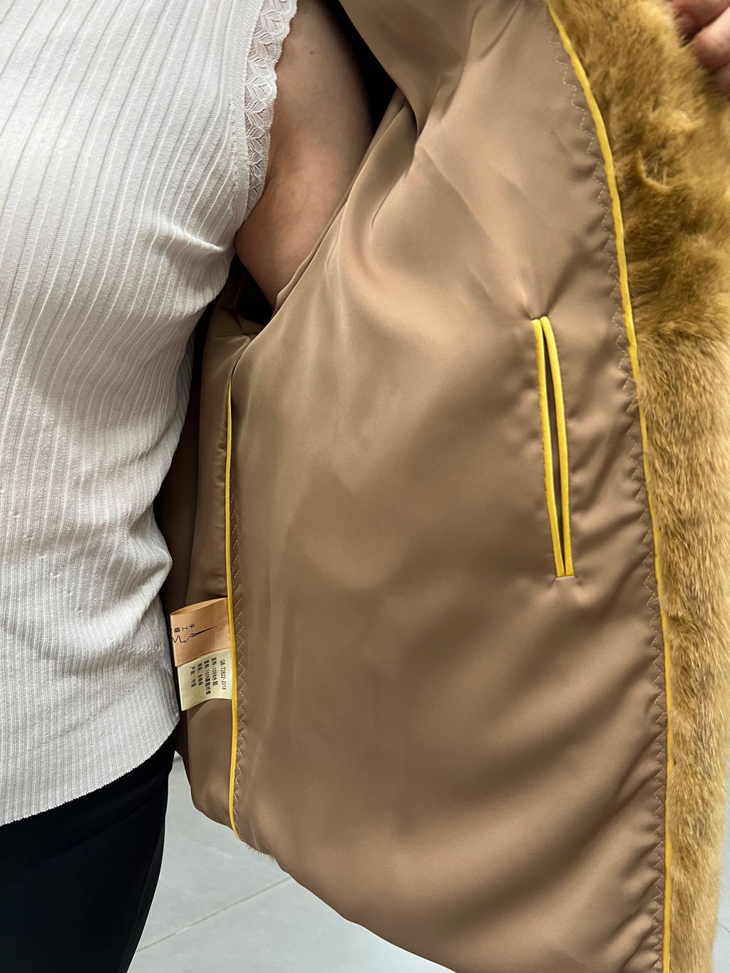 No. 249 Golden Mink Fur Coat (with convertible stand collar)