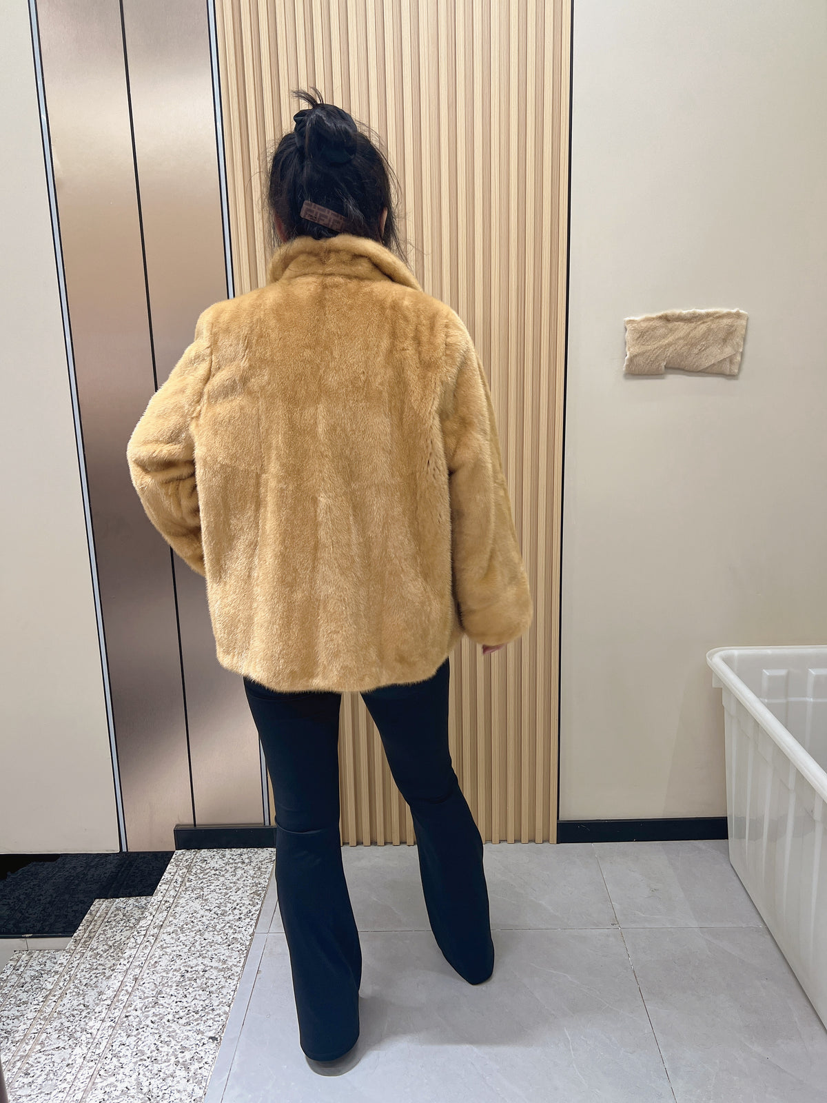 No. 249 Golden Mink Fur Coat (with convertible stand collar)
