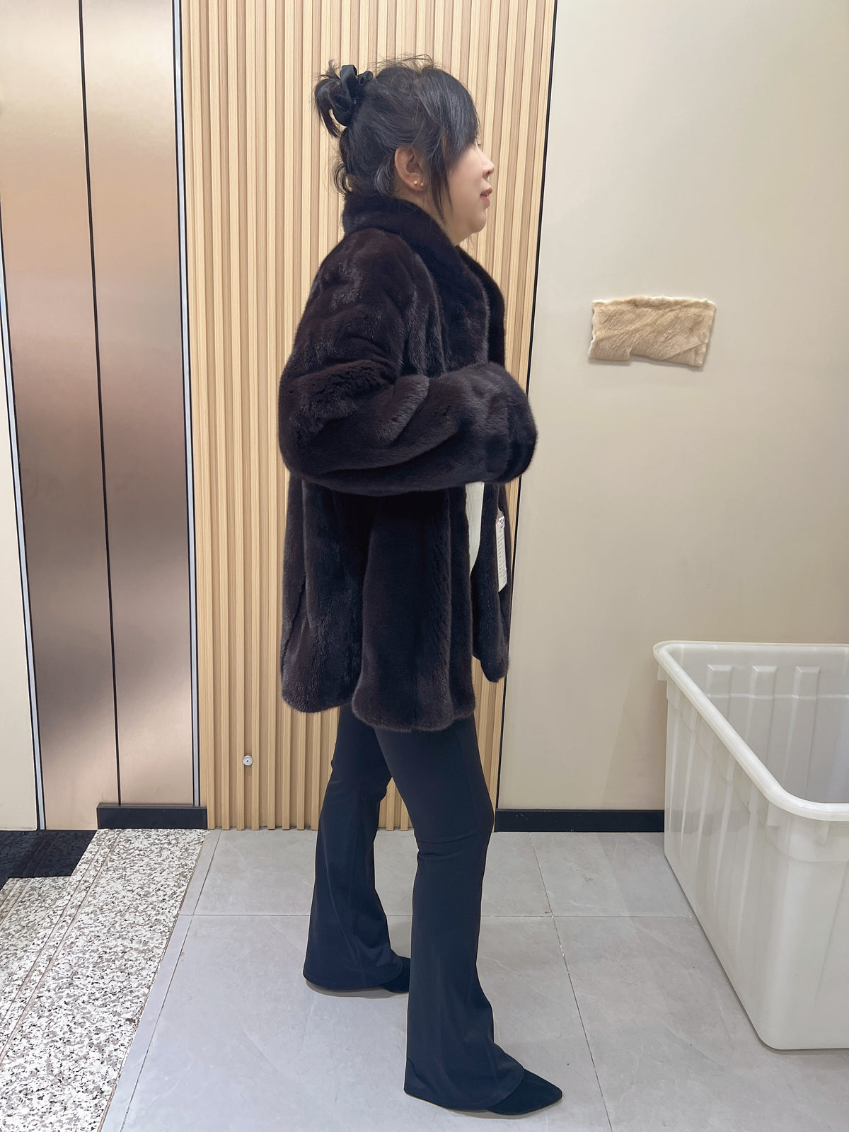 No. 251 Dark Brown Stand-Collar Mink Fur Coat
