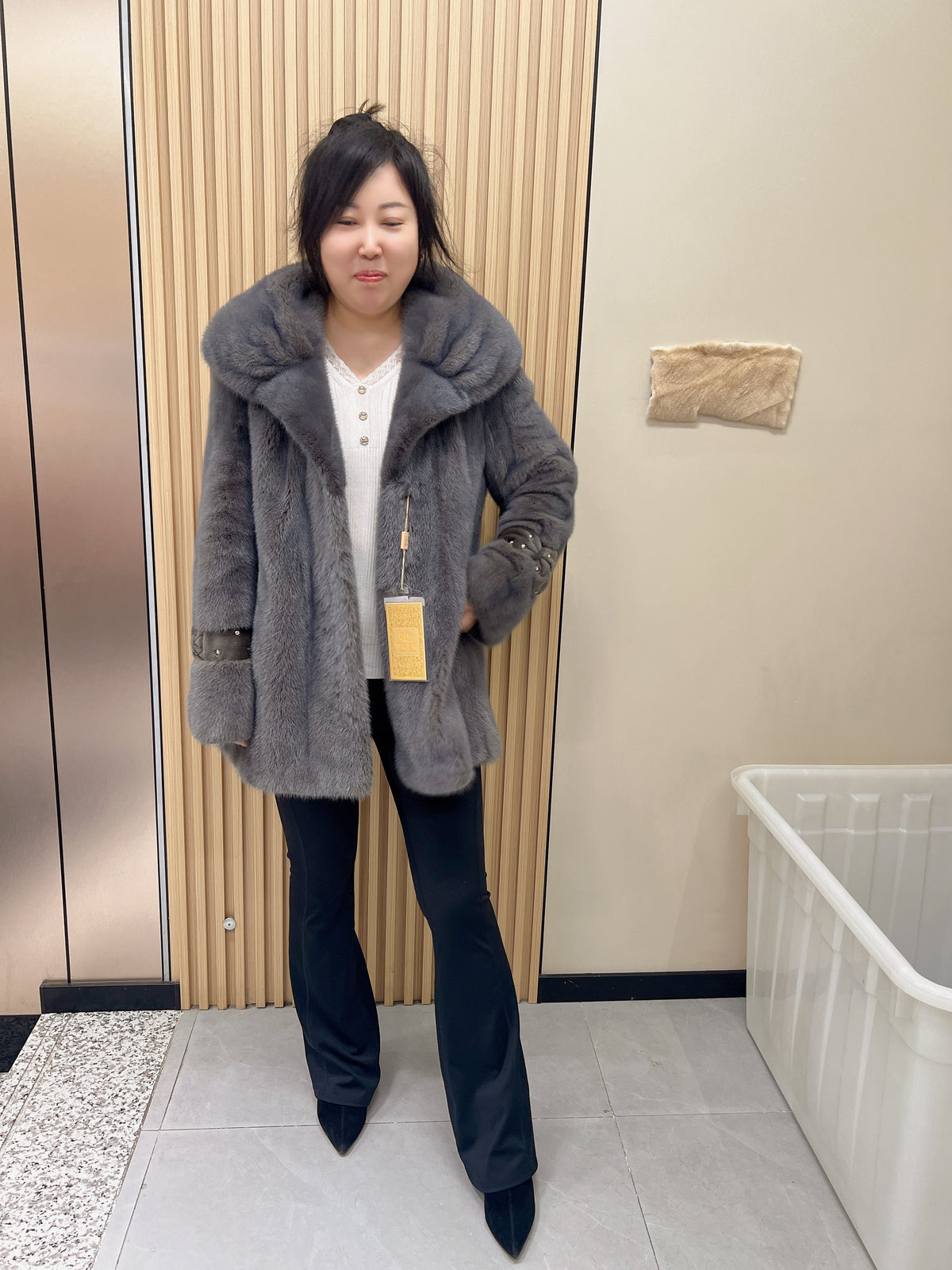 No. 253 Dark Grey Mink Fur Coat (with Shawl Collar)