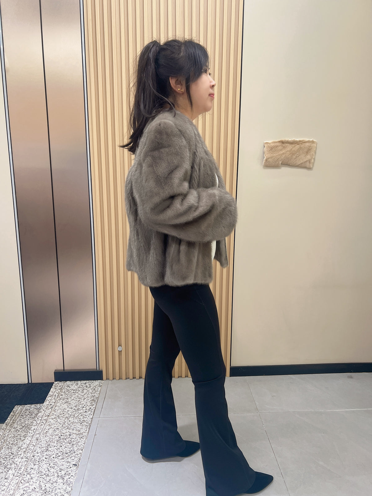 No. 262 Grey V-neck mink fur coat