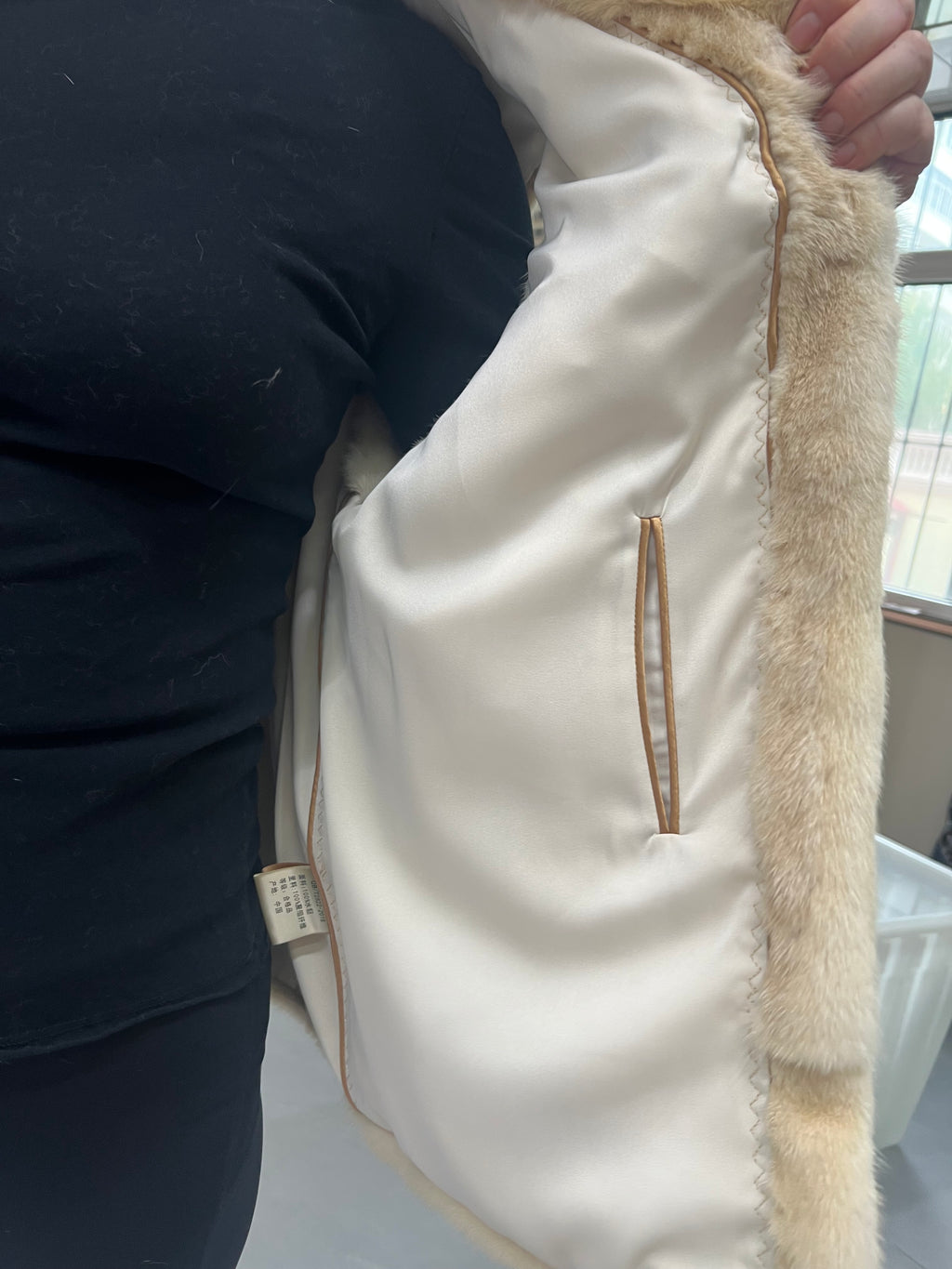 No. 261 Beige Stand-Collar Mink Vest