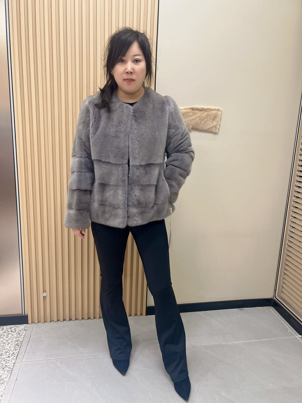 No. 288 Latte Grey Collarless Mink Fur Coat