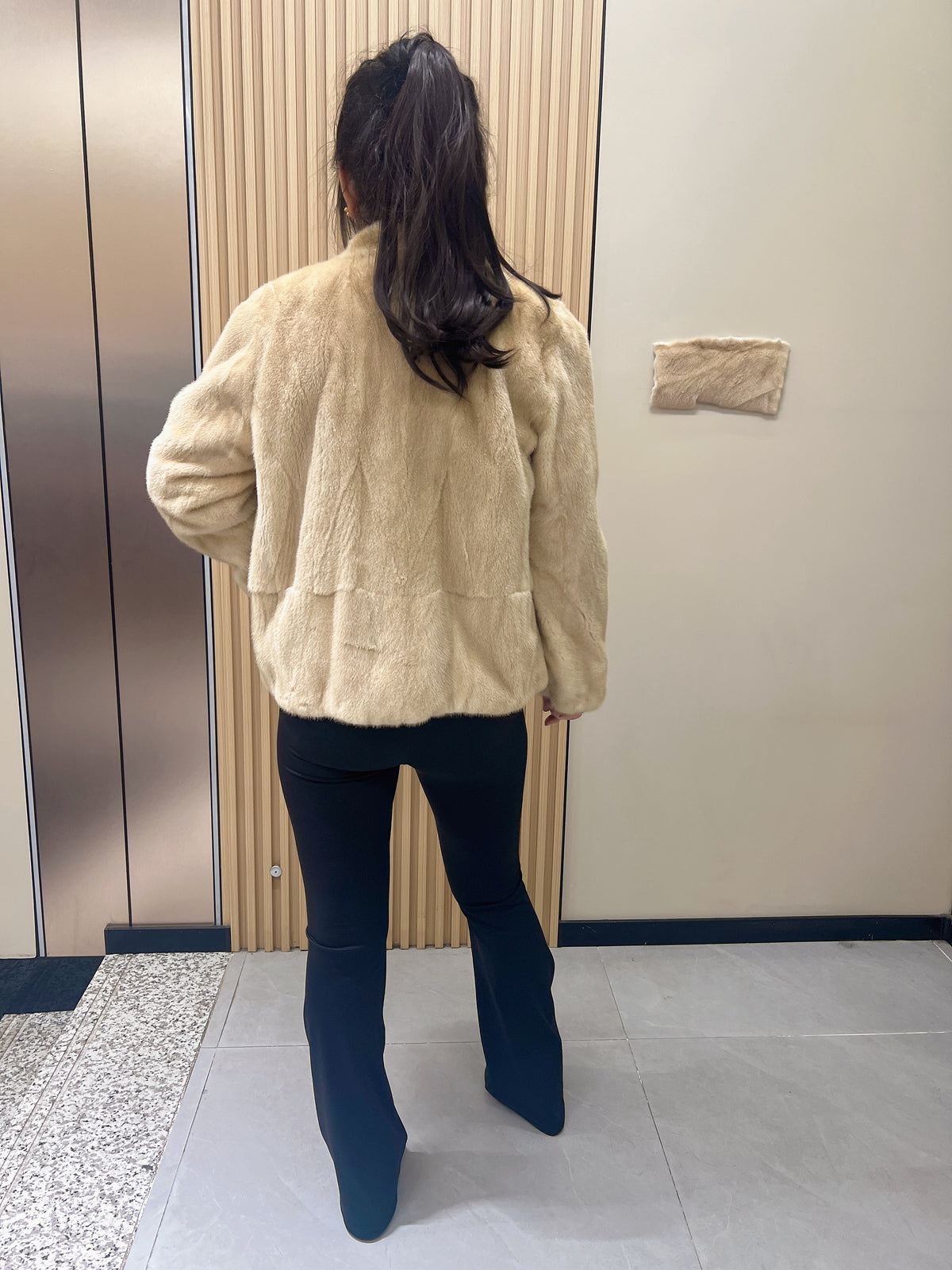 No. 296 Beige V-Neck Mink Fur Coat