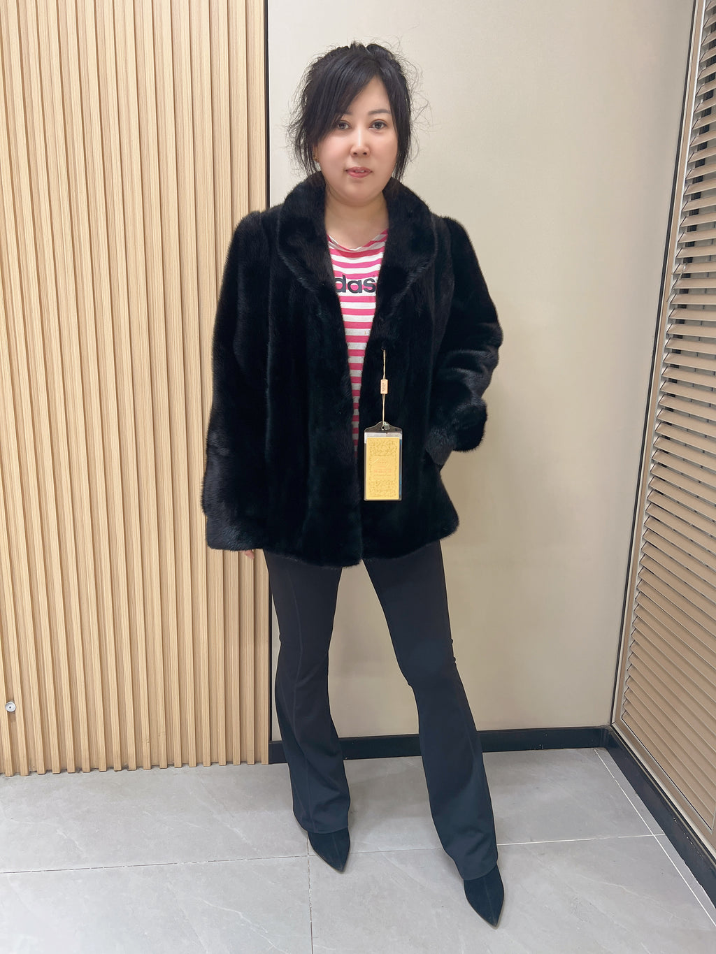 No. 325 Black Mink Fur Coat (with convertible stand-up collar)