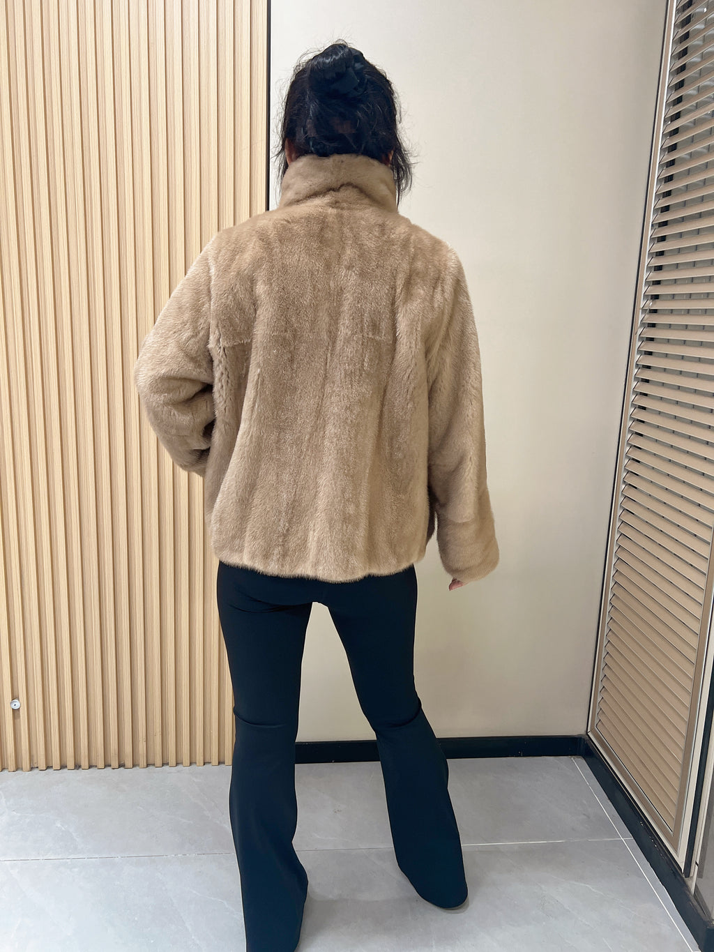 No. 315 light brown mink fur coat featuring a convertible collar (can be worn folded down or turned up).